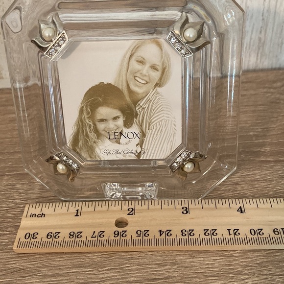 Lenox Faux Diamonds and Pearls Crystal Picture Frame - Picture 4 of 5